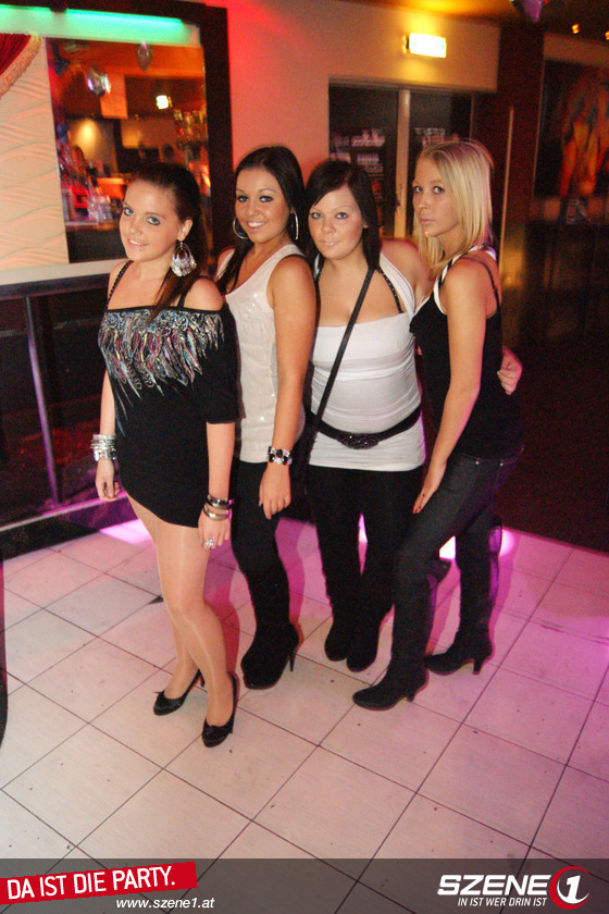 Paarty  - 