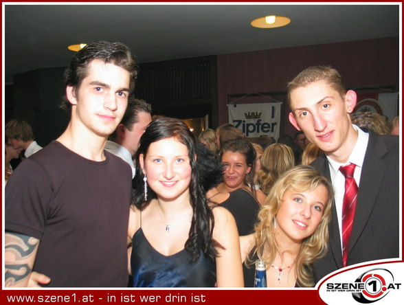 .:: Party, ... - 