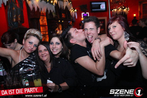 BeIm FoRtGeHn (PaRtyFoToS) - 