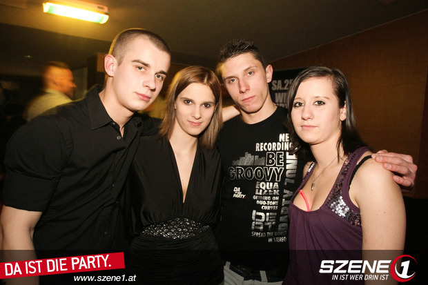 Party :)) - 