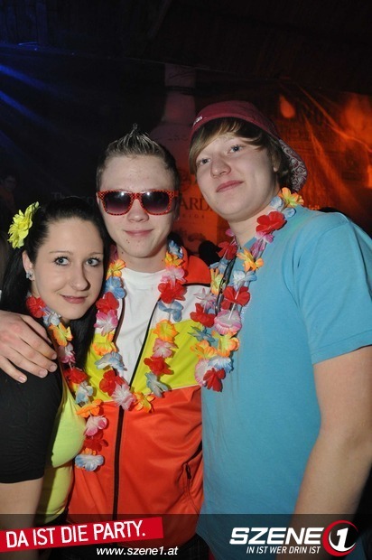 HiTT´n parTy in WANG !!! "sooo qeiL& - 