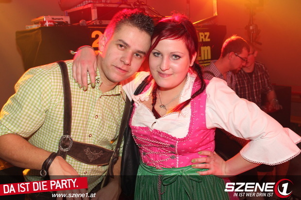 Dirndlclubbing - 