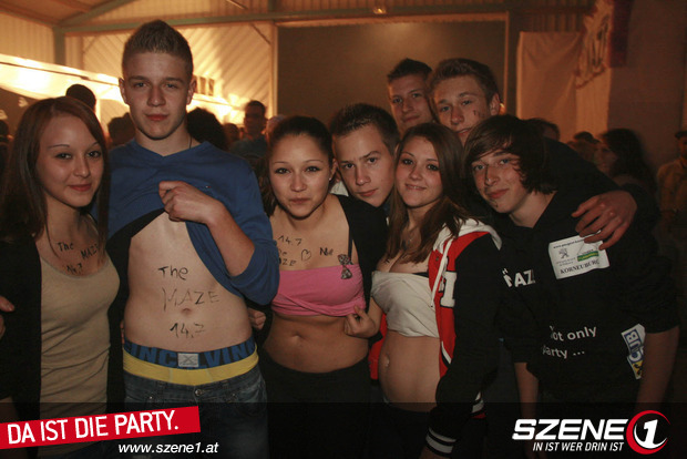 Party (; - 