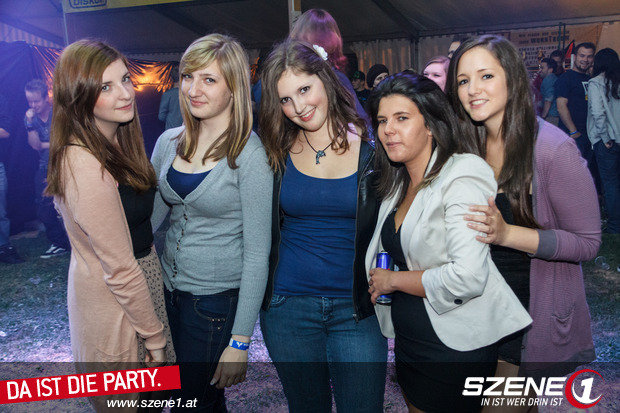 partyyy ;) - 