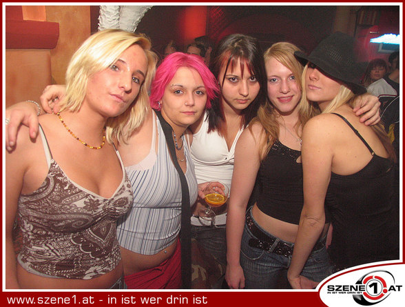 PaRtY fRiEnDs UnD aLkOhOl ! ! ! - 