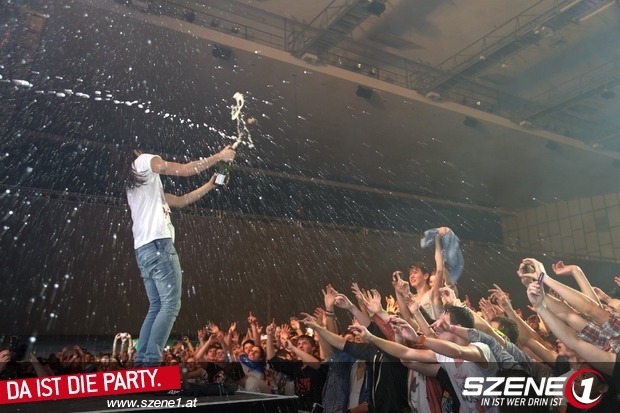 Steve Aoki - 