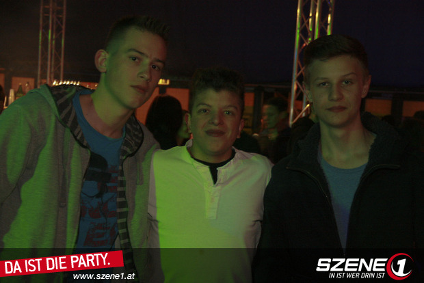 Party (; - 