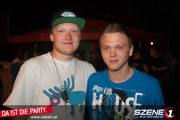 HiTT´n parTy in WANG !!! "sooo qeiL& - 