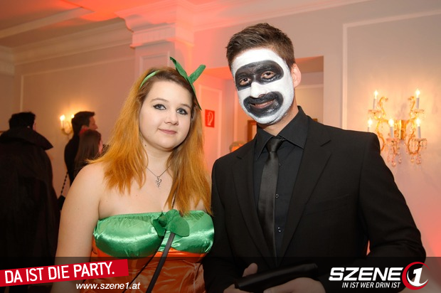 HalloweenBall - 