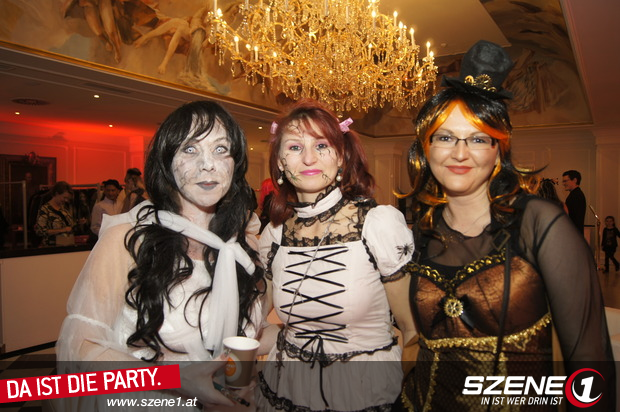 HalloweenBall - 