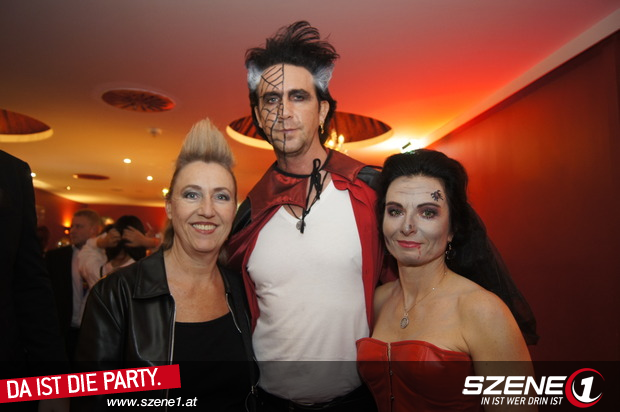 HalloweenBall - 