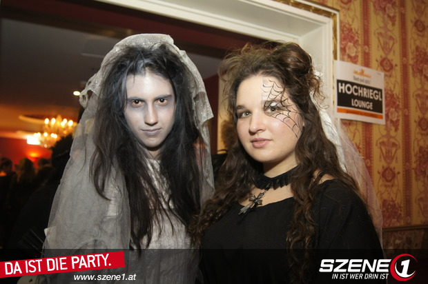 HalloweenBall - 