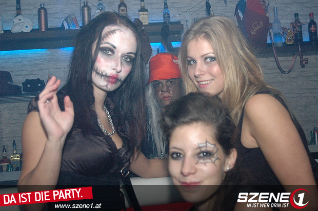 Halloween Party - 