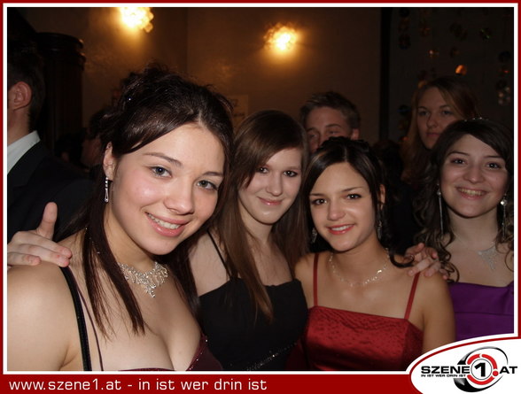 Neue Ballfotos!!!! - 