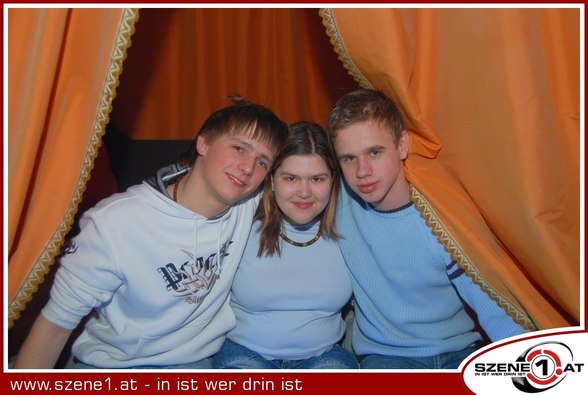 meine  friends and I ;-) - 