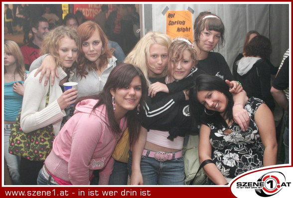*+PartyPiX+* - 