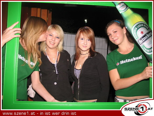 HeInEkEn PaRtY!! - 