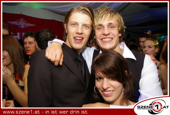 BALL---> Fotos - 