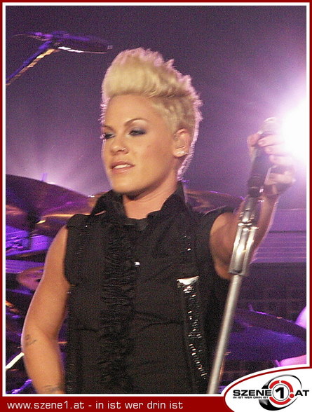 P!nk! ...Salzburgarena.....16-12-06 - 