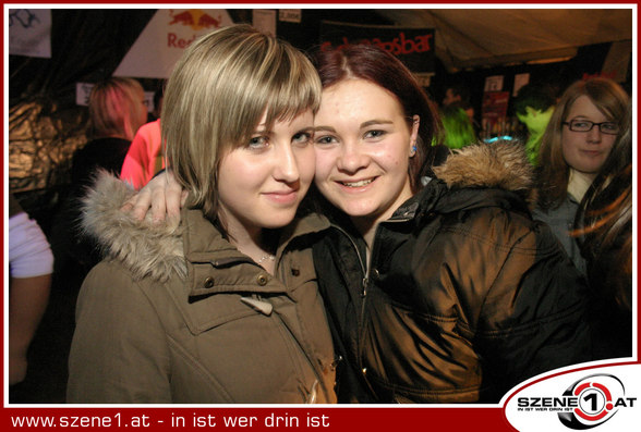 Apres ski party........ - 