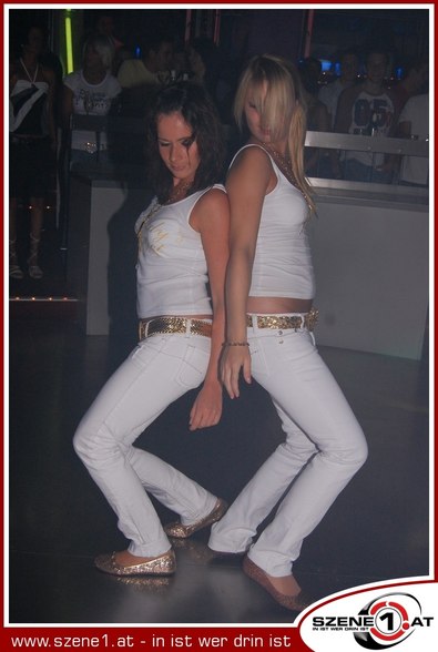 ~*~*  SHAKE...SHAKE...SHAKE *~*~ - 