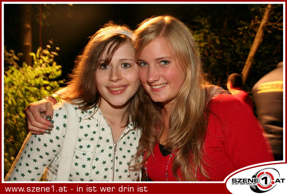 SwEeT sIxTeEn - 