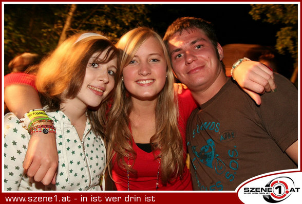 SwEeT sIxTeEn - 
