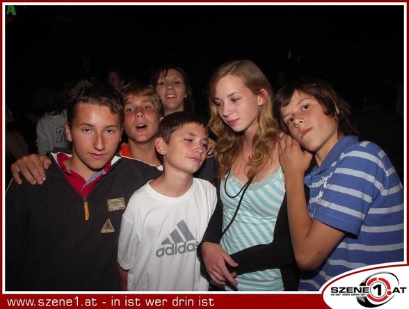 SwEeT sIxTeEn - 