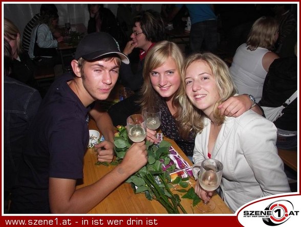 SwEeT sIxTeEn - 