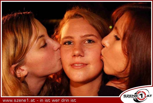 SwEeT sIxTeEn - 