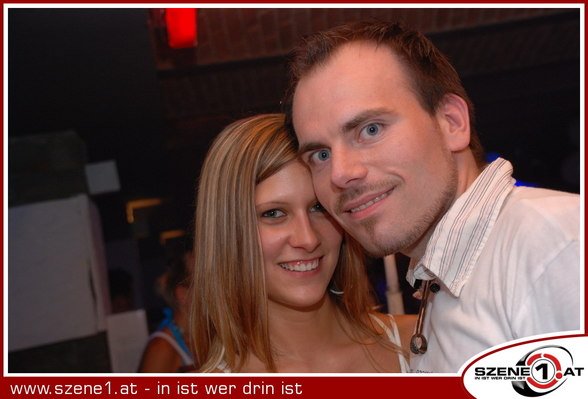 Szene 1 Pics with Friends - 