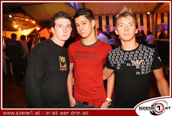 Einfach irgendwöche Festln - 