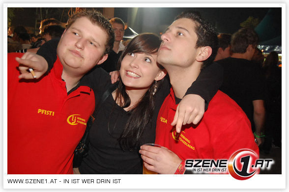 2008...ES KUMT WIES KUMT  - 