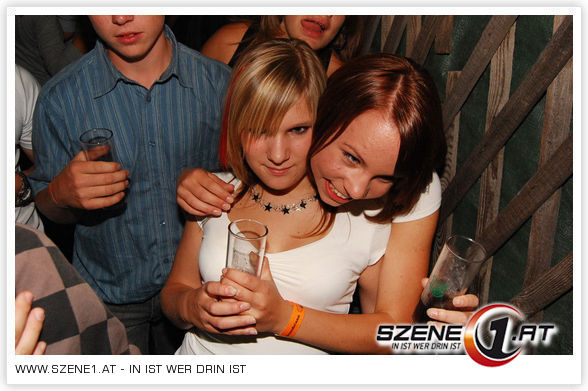 ??  der liiebe aLkohoL .. =) - 