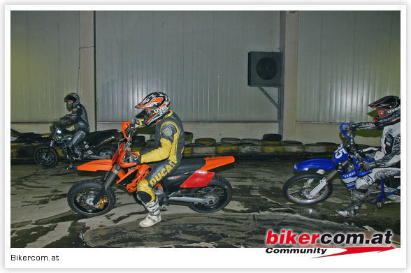 Supermoto-Hallentraining - 