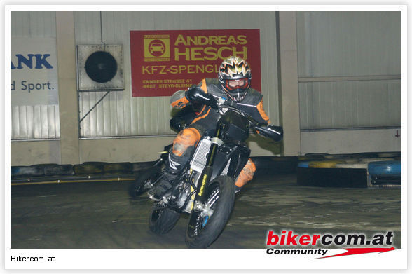 Supermoto-Hallentraining - 