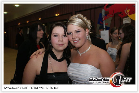 **Maturaball meiner Schwester*** - 