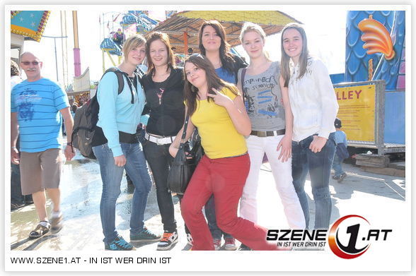 Meine Mädls und ich in linz..lol - 