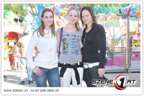 Meine Mädls und ich in linz..lol - 