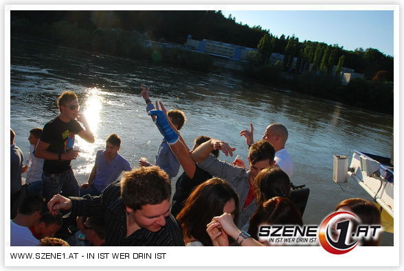 [Houseboat 16.5.09...ohjaa schön] - 