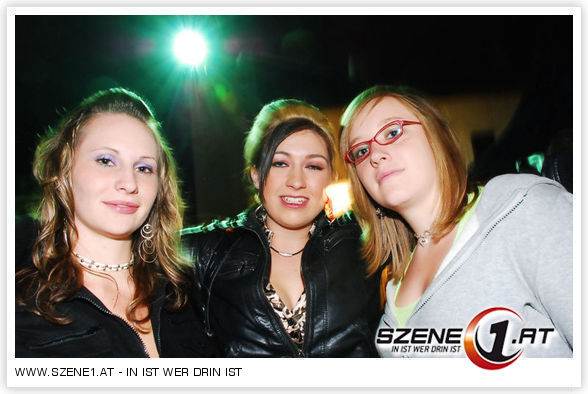 Tanz in der Halle 09 - 