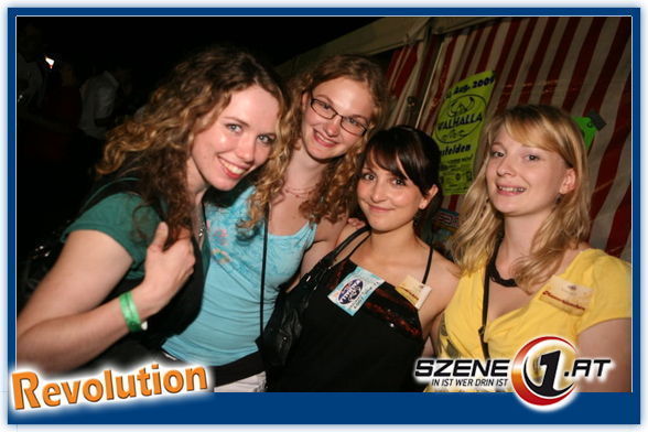 Revolution 09 - 