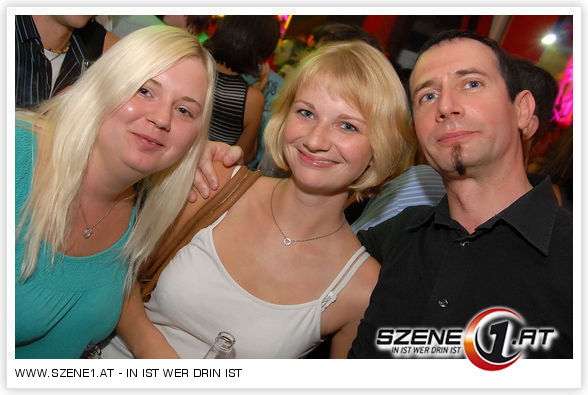 schau ma mal wos se olles so 2009 durt . - 