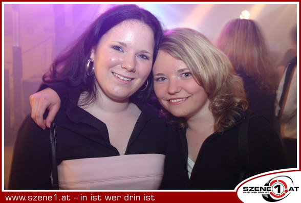 SzEnE1------> FOtOalbUm - 