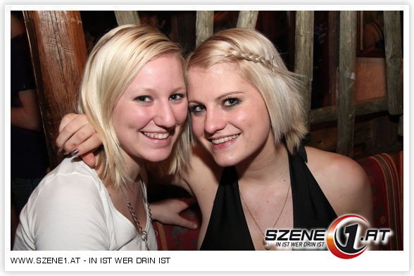 we love to make party (: - 