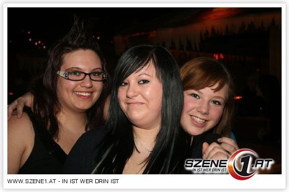 TRINK AUS PARTY - 