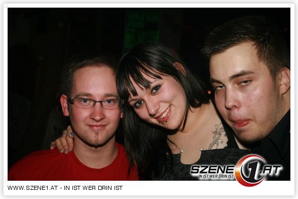 TRINK AUS PARTY - 