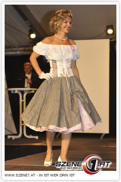  Modeshow  - 