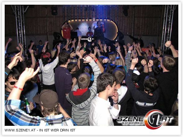 SZENE1-DJ-PULT - 