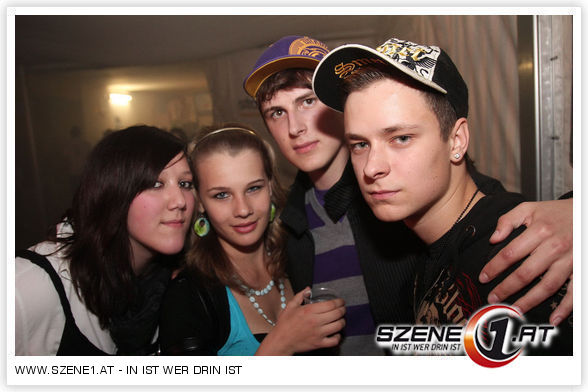 it´s partytime  - 